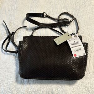 It is made from high quality leather.